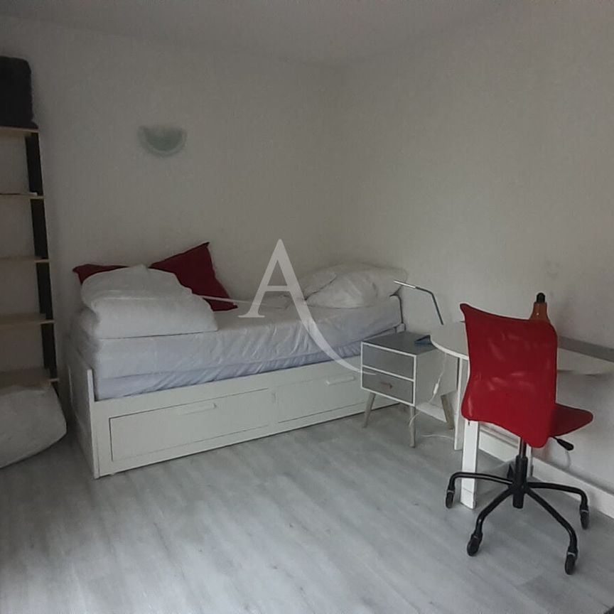 Location Appartement 1 pièce 16m² - Photo 1