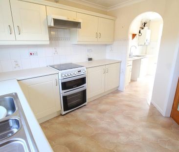 3 bedroom detached house to rent - Photo 6