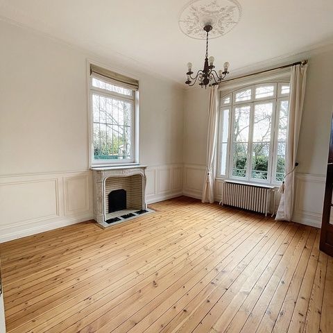 Location Maison 7 pièces 284m² LA ROCHELLE 17000 - Photo 1