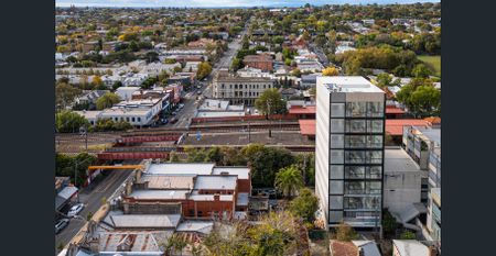 The award winning penthouse, is one not to be missed. - Photo 2