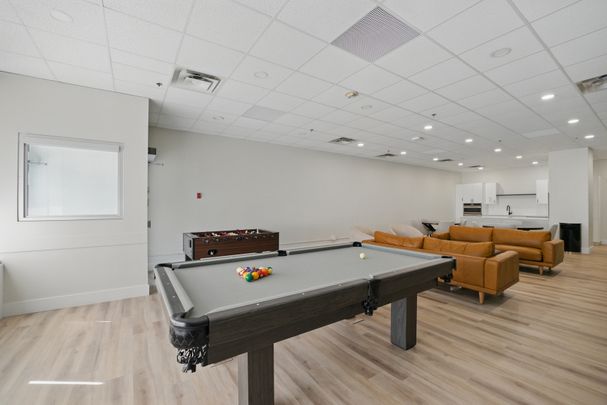 The Churchill Apartments - Photo 1