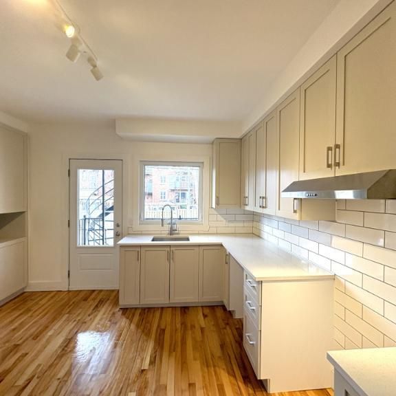 5 1/2 - Montréal (La Petite-Patrie) - 1 895 $/mois - Photo 1