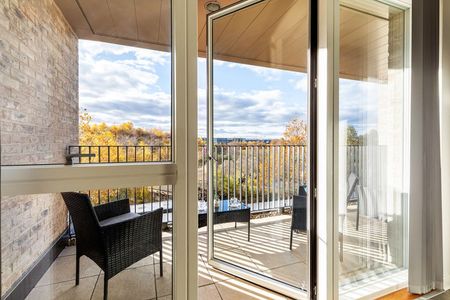 Olympic Park Avenue - Photo 3