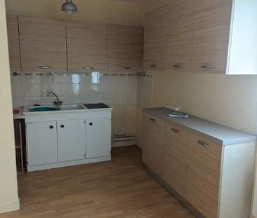 STUDIO 37M² AVEC CAVE ET PARKING - Photo 2
