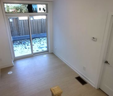 For Lease - 9 Carl Hill Lane, Richmond Hill, Ontario - Photo 3