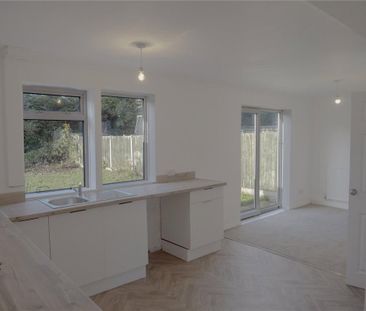 3 bedroom terraced house to rent - Photo 6