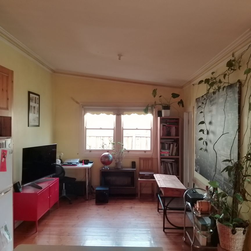 Yarraville - Photo 1