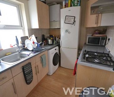 4 Bed - Addington Road, Reading - Photo 4