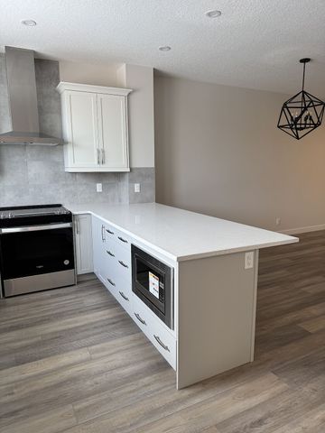 25 Mitchell Rd NW, Calgary - Photo 2