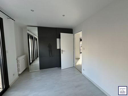 Location Appartement 3 pièces 72m² - Photo 4