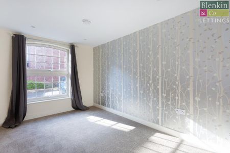 3 bedroom apartment to rent - Photo 2