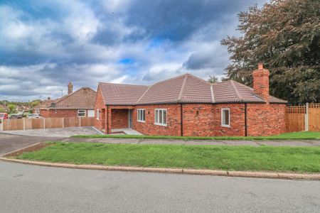 3 bedroom detached bungalow to rent - Photo 4