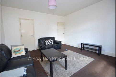 2 Bedroom Houses in Hyde Park, Leeds - Photo 1