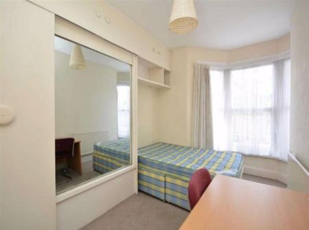 5 bedroom house share to rent - Photo 4