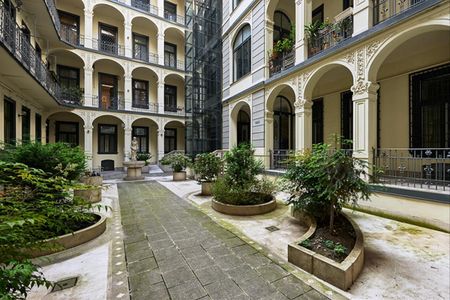 Kiadó felújított lakás - Budapest VI. kerület - Photo 3