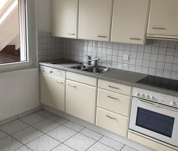 Wunderschöne 3.5 Zimmer Dachwohnung in Rebstein - Foto 2
