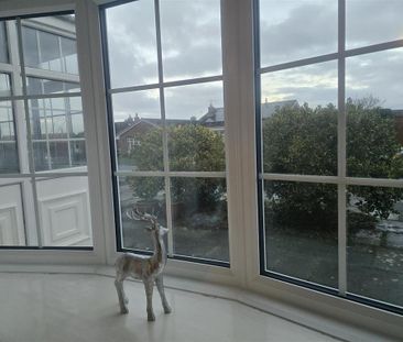 2 bedroom semi-detached bungalow to rent - Photo 2