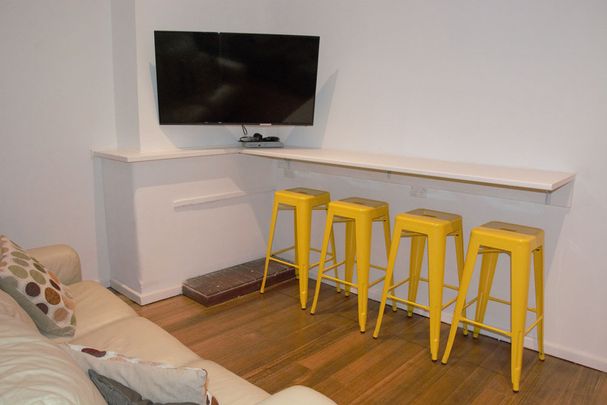 STYLISH FOUR BEDROOM APARTMENT. - Photo 1