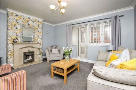 3 Bed Flat, Thornwood Place, G11 - Photo 2