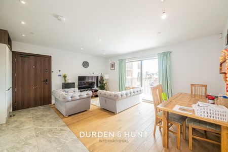 Eagle & Child, Chelmsford Road, Brentwood - Photo 4