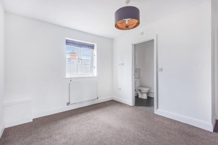 2 bedroom apartment to rent - Photo 2