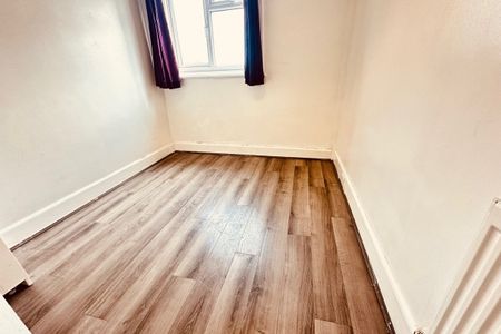 Seabourne Road, BOURNEMOUTH - Photo 4