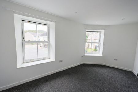 3 bedroom maisonette to rent - Photo 3
