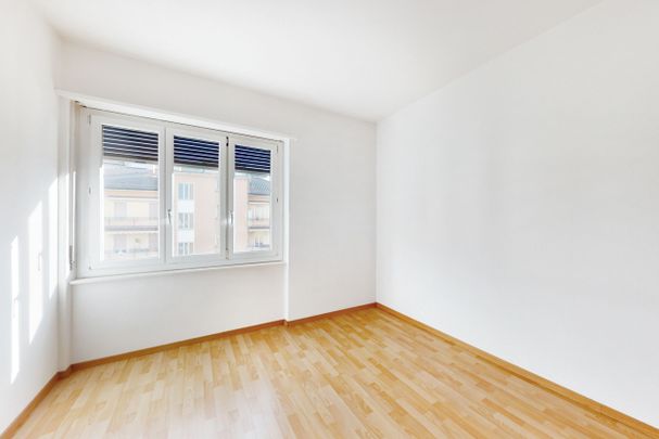 Appartamento 3.5 locali luminoso e funzionale in zona strategica - Photo 1