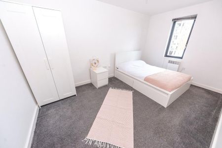 2 bedroom flat to rent - Photo 4