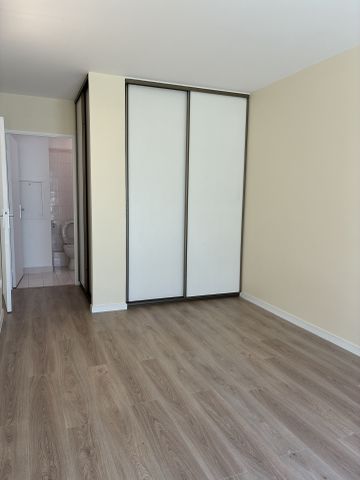 Location Appartement 2 pièces 57m² BOULOGNE BILLANCOURT 92100 - Photo 2