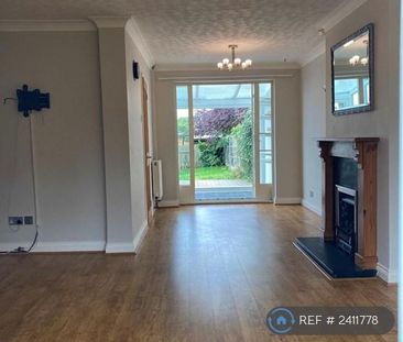 2 bedroom semi-detached house to rent - Photo 5