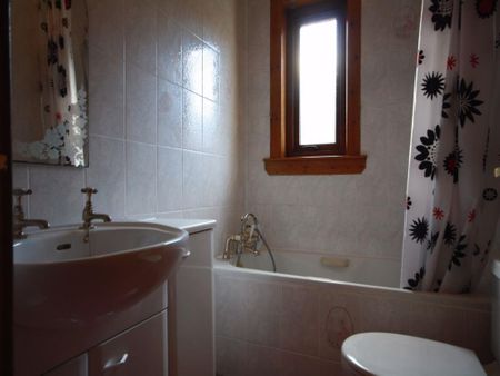 1 bedroom end of terrace house to rent - Photo 4