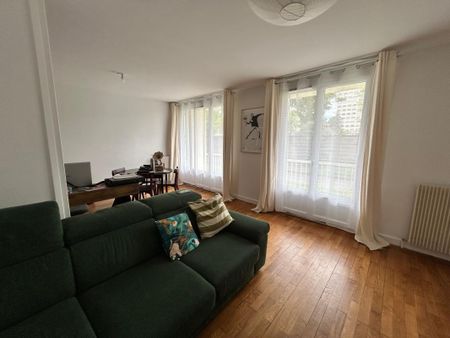 Location Appartement 2 pièces 63m² LYON 9ème - Photo 3