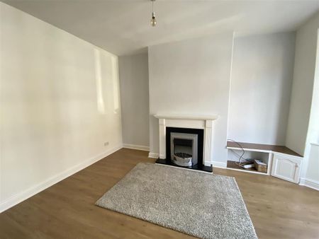 2 bedroom terraced house to rent - Photo 3