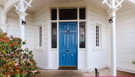 Charming Character Home - Photo 4