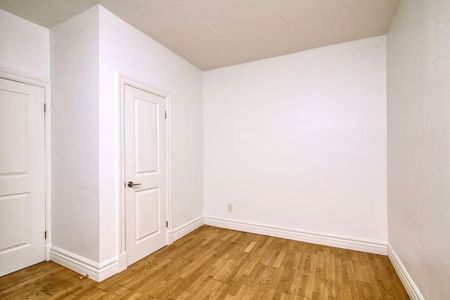 3710-3730 Queen Mary - Photo 5