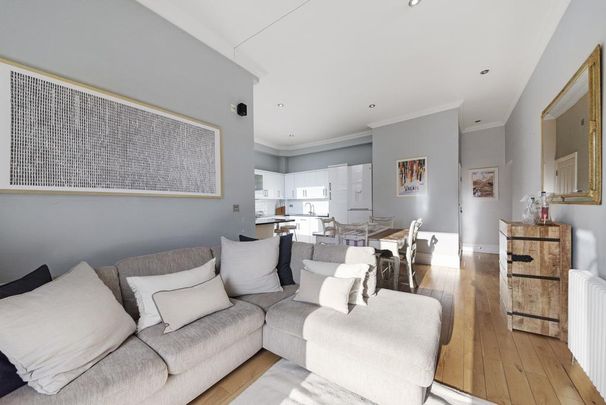 2 bedroom flat to rent - Photo 1