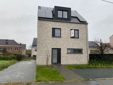 NIEUWBOUW 4-gevel woning, ideaal gelegen in een rustige straat. - Photo 2
