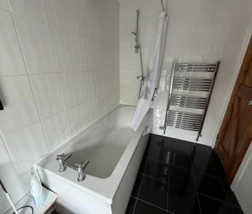 2 bedroom cottage to rent - Photo 6