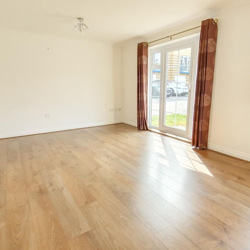 Newland Gardens, Hertford - Photo 1