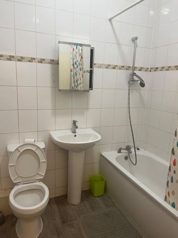 2 Bed Flat, Charlton Road, SE3 - Photo 5