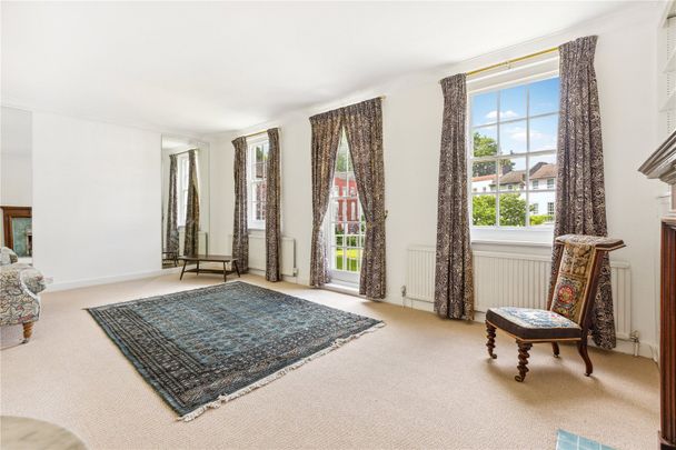 Barton Road, Brook Green, W14, London - Photo 1