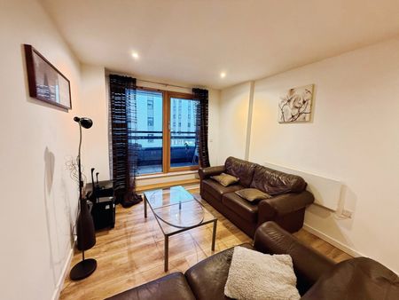 2 bedroom apartment to rent - Photo 3