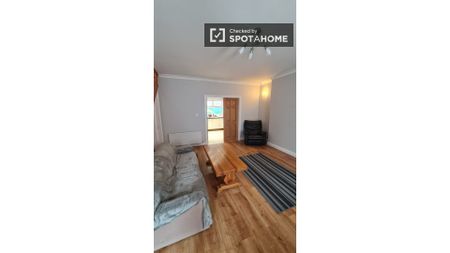 Room in shared apartment for rent in The Coombe, Dublin - Photo 3