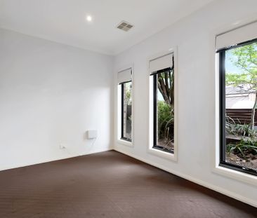 4 Sabina Road, Officer VIC 3809 - House For Rent | Domain - Photo 4