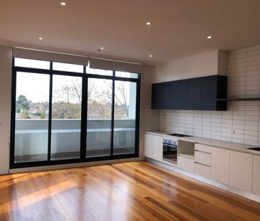 Live Larger On The CBD Fringe - Photo 6