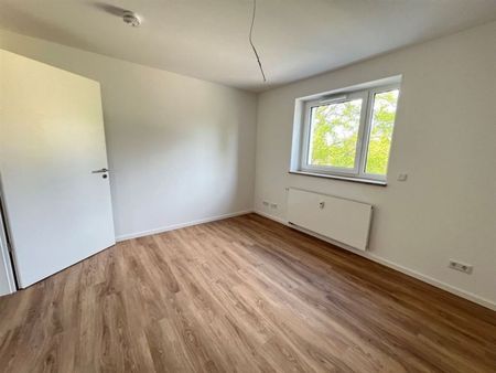 Neuwertige 3-Zimmer-Wohnung mit Südwestbalkon + TG-Stellplatz! Stadtnah + grün! - Foto 4