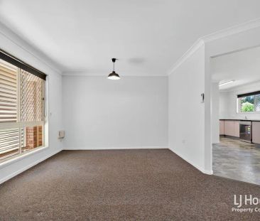 “Peaceful Cul-de-Sac Living. Immaculate 3 Bedroom Home in Prime Kal... - Photo 6