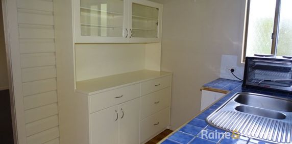 ONE BEDROOM FLAT - Photo 2