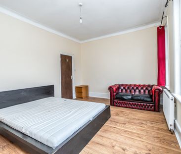 4 Bed Terraced House, Glenwood Road, N15 - Photo 4